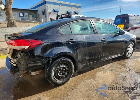 2017 Kia Forte Lx z USA, uszkodzony, nr VIN 3KPFK4A74HE075746